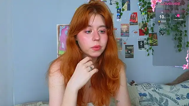Snapshot of Penny_Staaar chatting on 06.21.26 Penny Staaar online show from 06.21.26