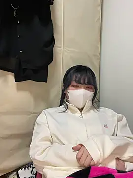 Snapshot of YUNA-yuna chatting on 01.25.25 YUNA-yuna online show from 01.25.25