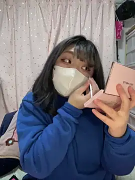 Snapshot of YUNA-yuna chatting on 02.21.25 YUNA-yuna online show from 02.21.25