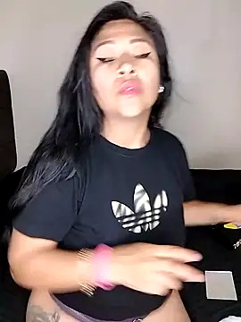 ineliveca online show from 01.04.25