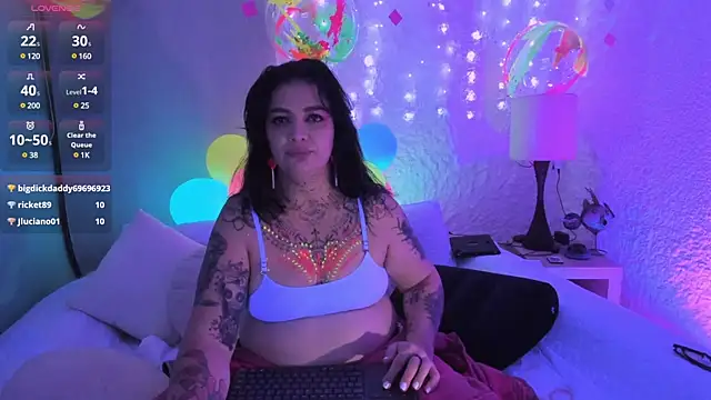 poisson ivy online show from 03.15.25