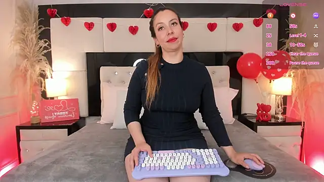 CarlaRossi  online show from 02.17.26