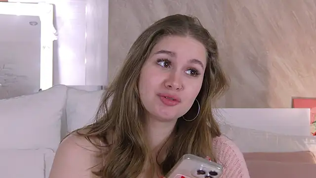 EllieHayes online show from 01.12.26