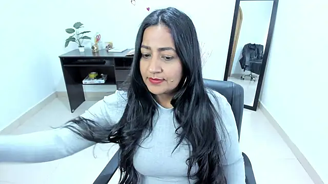 Adele Sweett online show from 02.19.25