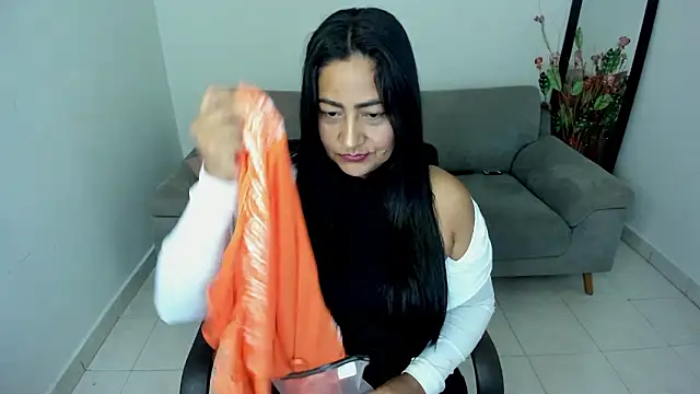 Adele Sweett online show from 03.02.26