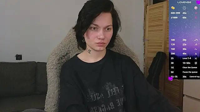 esajukyy online show from 04.14.26