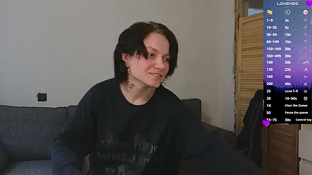 esajukyy online show from 04.18.26