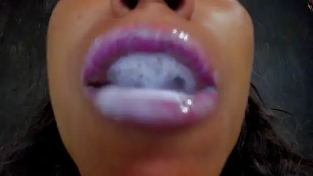 KamariaFyre online show from 02.12.25