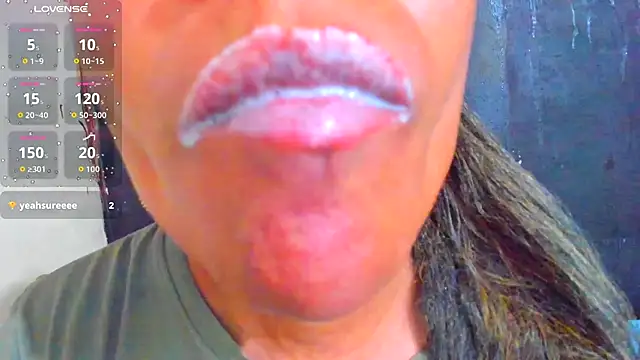 KamariaFyre online show from 11.22.25