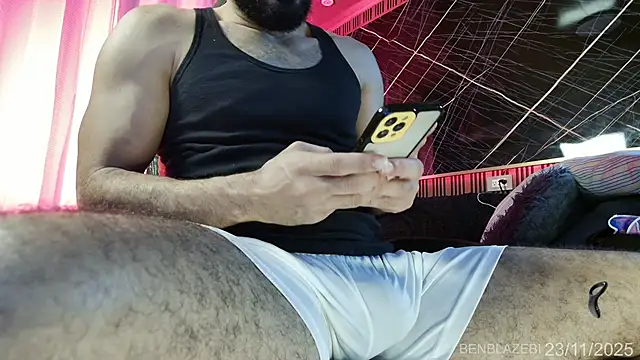 Snapshot of BEN_BLAZE chatting on 11.24.25 BEN BLAZE online show from 11.24.25