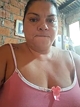Snapshot of chubby_sexy_big_tits chatting on 03.15.25 chubby sexy big tits online show from 03.15.25