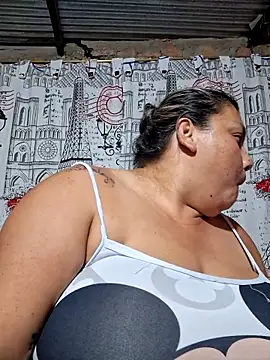 Snapshot of chubby_sexy_big_tits chatting on 10.21.25 chubby sexy big tits online show from 10.21.25