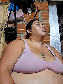 Snapshot of chubby_sexy_big_tits chatting on 11.21.25 chubby sexy big tits online show from 11.21.25