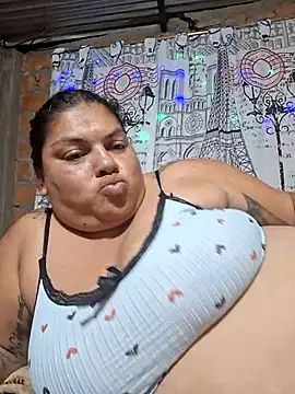 Snapshot of chubby_sexy_big_tits chatting on 11.26.25 chubby sexy big tits online show from 11.26.25