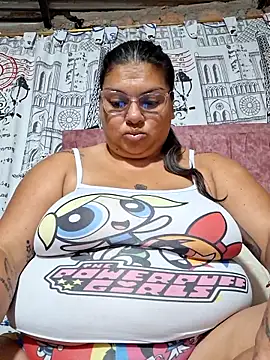 Snapshot of chubby_sexy_big_tits chatting on 12.04.25 chubby sexy big tits online show from 12.04.25