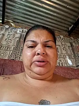 Snapshot of chubby_sexy_big_tits chatting on 12.15.25 chubby sexy big tits online show from 12.15.25