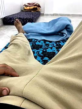 Lahcene online show from 11.18.25