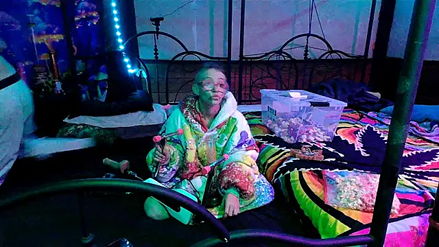 Stonermama666420 online show from 10.09.25