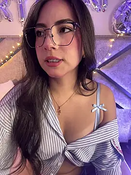 Snapshot of Melody_04 chatting on 02.18.26 Melody 04 online show from 02.18.26