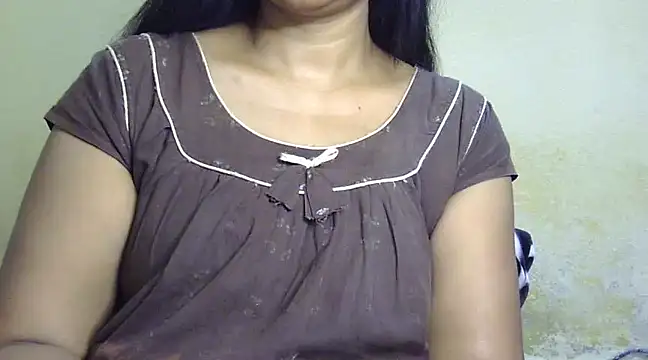 Snapshot of Suhana-sapna chatting on 02.12.25 Suhana-sapna online show from 02.12.25