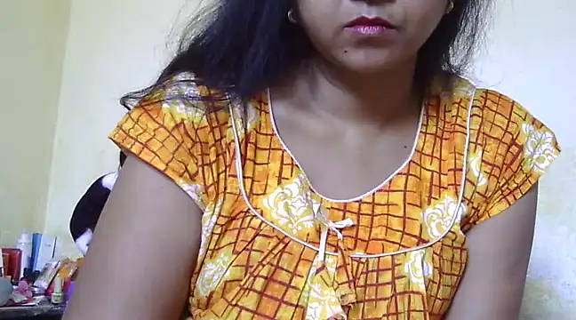 Snapshot of Suhana-sapna chatting on 02.15.25 Suhana-sapna online show from 02.15.25