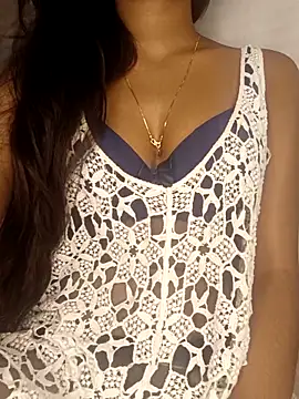 Snapshot of sexyriya_008 chatting on 09.20.25 sexyriya 008 online show from 09.20.25