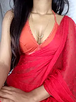 Snapshot of sexyriya_008 chatting on 10.11.25 sexyriya 008 online show from 10.11.25