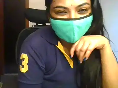 Snapshot of Hritvika chatting on 02.18.25 Hritvika online show from 02.18.25