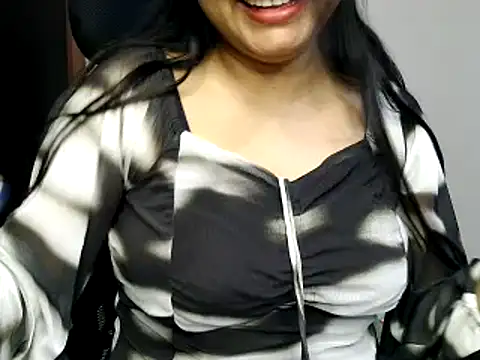 Snapshot of Hritvika chatting on 02.24.25 Hritvika online show from 02.24.25