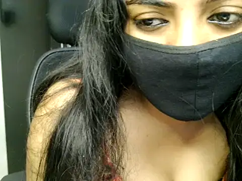 Snapshot of Hritvika chatting on 02.25.25 Hritvika online show from 02.25.25