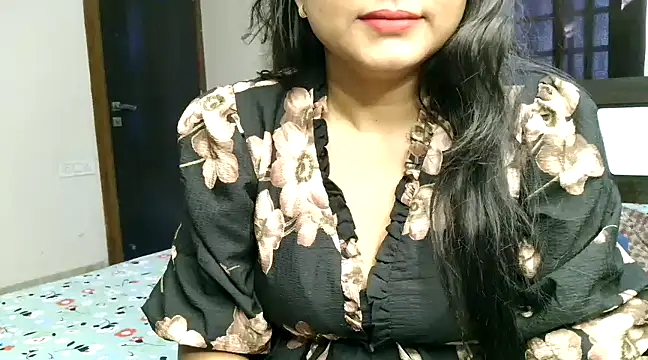 Snapshot of Hritvika chatting on 03.10.25 Hritvika online show from 03.10.25