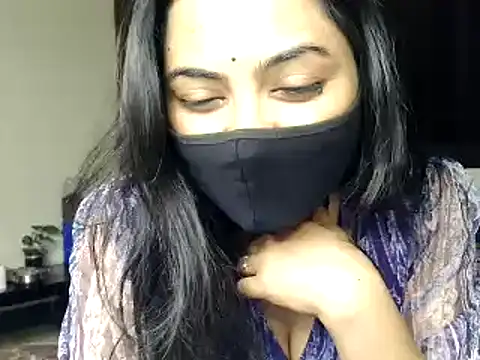 Snapshot of Hritvika chatting on 03.16.25 Hritvika online show from 03.16.25