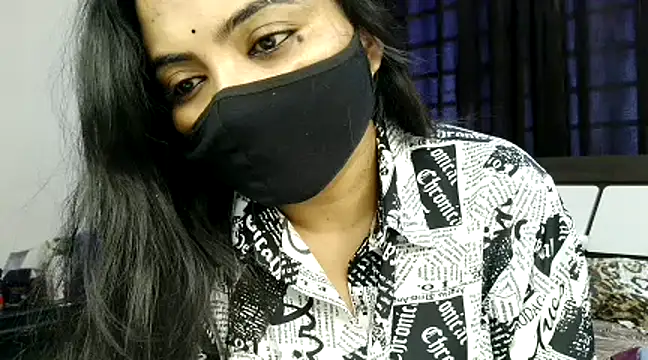 Snapshot of Hritvika chatting on 03.18.25 Hritvika online show from 03.18.25