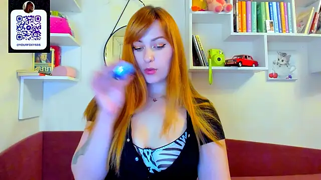 Snapshot of liya_gorgeous chatting on 11.15.25 liya gorgeous online show from 11.15.25