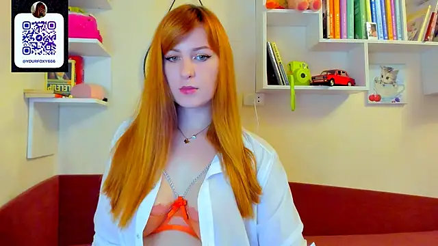 Snapshot of liya_gorgeous chatting on 11.16.25 liya gorgeous online show from 11.16.25