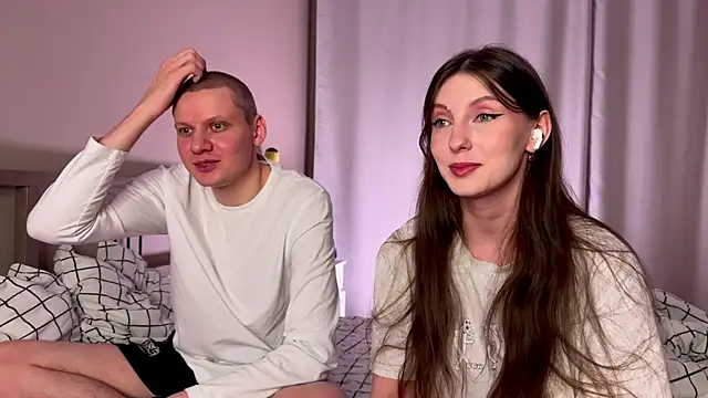 Snapshot of eternal_dream_ chatting on 12.11.24 eternal dream online show from 12.11.24