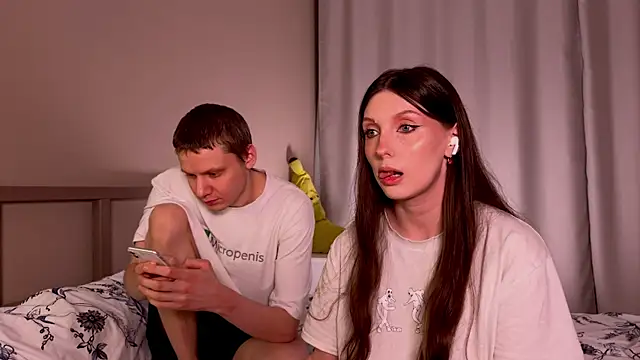 Snapshot of eternal_dream_ chatting on 02.25.25 eternal dream online show from 02.25.25