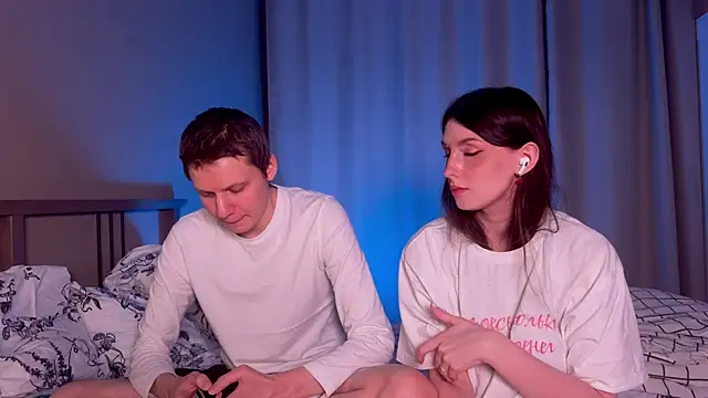 Snapshot of eternal_dream_ chatting on 03.22.25 eternal dream online show from 03.22.25