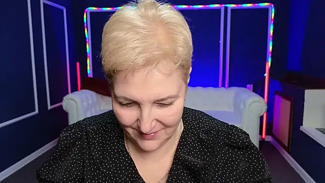 Sandra Snow online show from 12.27.24