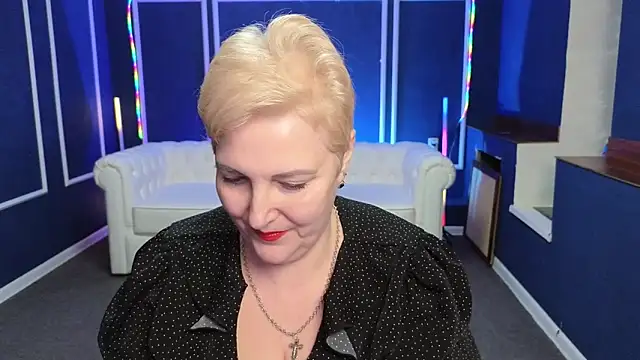 Sandra Snow online show from 01.29.25