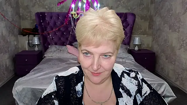 Sandra Snow online show from 02.15.25