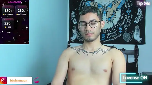 Snapshot of alexdesire chatting on 03.19.25 alexdesire online show from 03.19.25