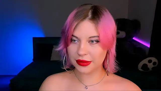 Snapshot of evaharve chatting on 01.12.25 evaharve online show from 01.12.25