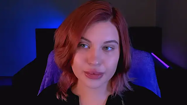 Snapshot of evaharve chatting on 10.01.25 evaharve online show from 10.01.25