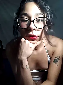Snapshot of Kyomisweet chatting on 12.19.24 Kyomisweet online show from 12.19.24