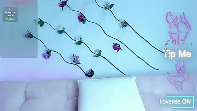 HaleyAmaya online show from 12.14.25