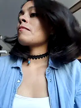 Snapshot of sweet_aphrodite69 chatting on 12.17.24 sweet aphrodite69 online show from 12.17.24