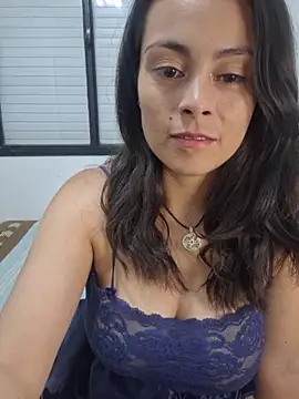 Snapshot of sweet_aphrodite69 chatting on 11.23.25 sweet aphrodite69 online show from 11.23.25