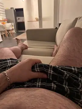 Snapshot of Loco42- chatting on 11.24.25 Loco42- online show from 11.24.25