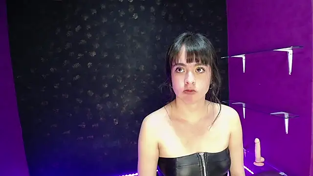Snapshot of Sadie_Queen chatting on 12.26.24 Sadie Queen online show from 12.26.24